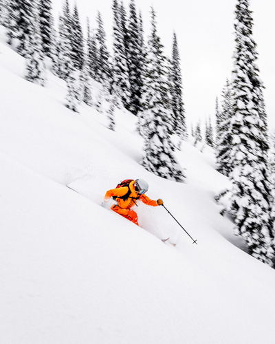 300,000 skiable acres. 12 skiers.
At Eleven Revelstoke Lodge, the scale is almost impossible to com